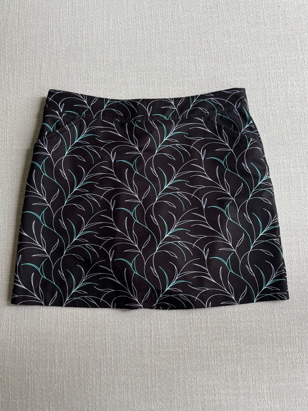 Golf Skort Pebble Beach Black with Teal and White Leaf Print
